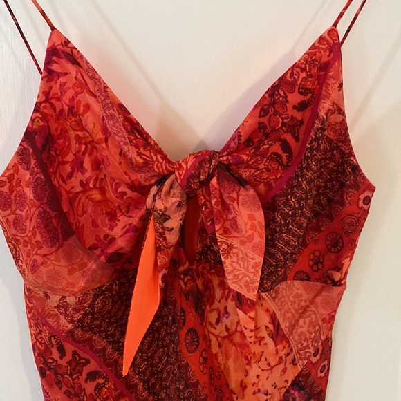 Alice and Olivia Harmony midi dress - Picture 5 of 16